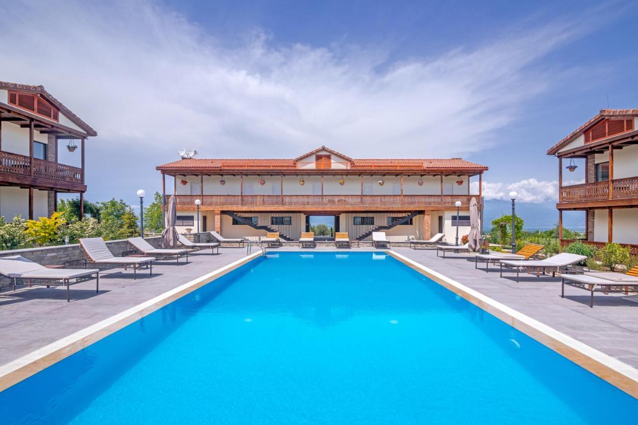 Chateau Mosmieri Hotel & Winery Telavi Buitenkant foto