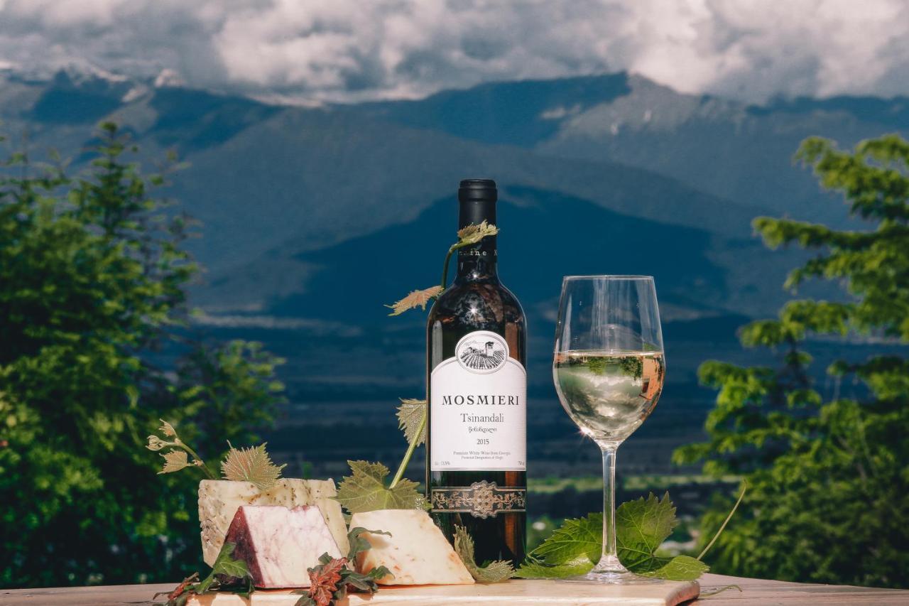 Chateau Mosmieri Hotel & Winery Telavi Buitenkant foto
